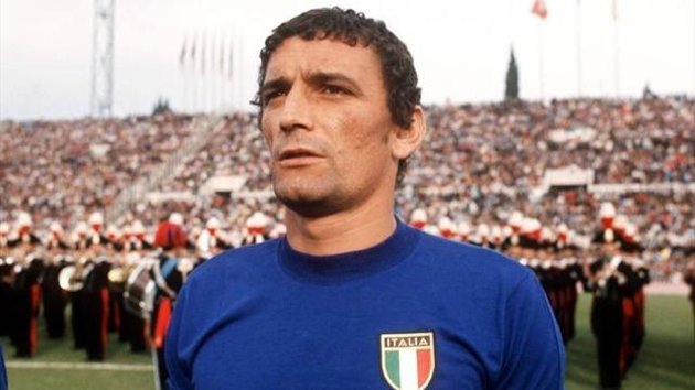 Riva con la maglia della Nazionale